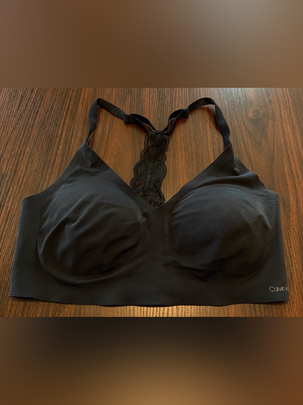 Calvin Klein Women’s Black Lace-Back Seamless Bralette Size M